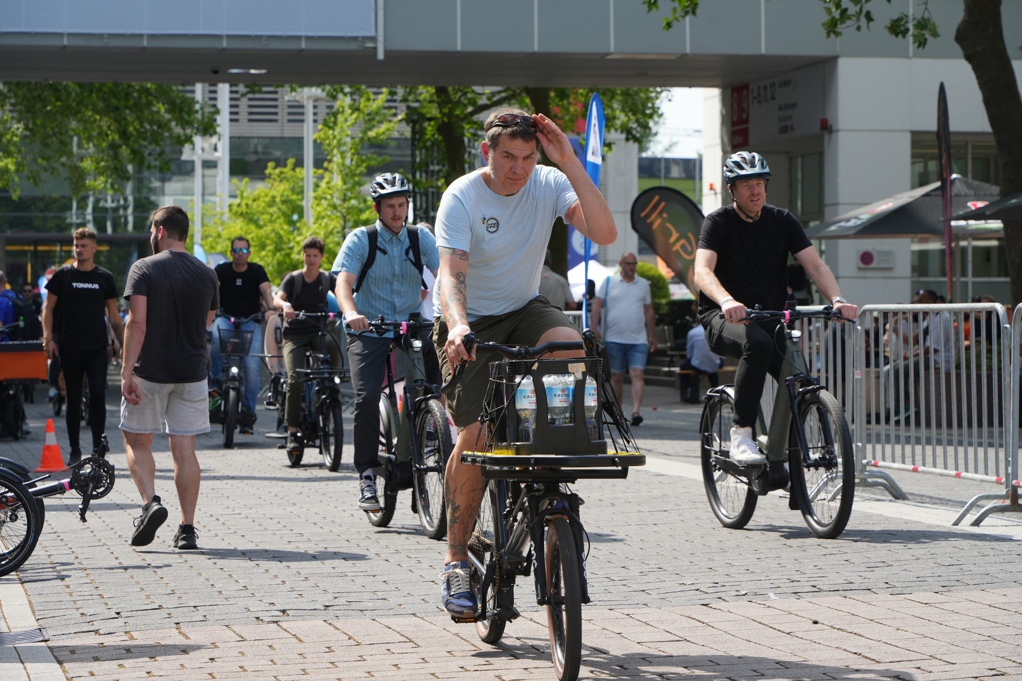 E-Bike Akku im Sommer: 5 Fehler, die Ihre Batterie ruinieren – und wie Sie es richtig machen