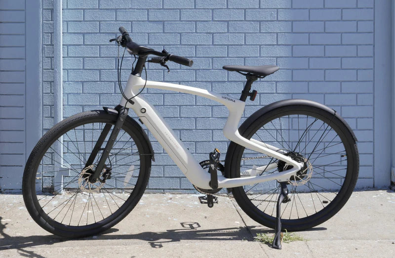 (138 € Zusatzartikel enthalten)Urtopia Carbon 1 Pro EBike – 10-Gang, Smartbar mit Sprachsteuerung, GPS, App & IoT